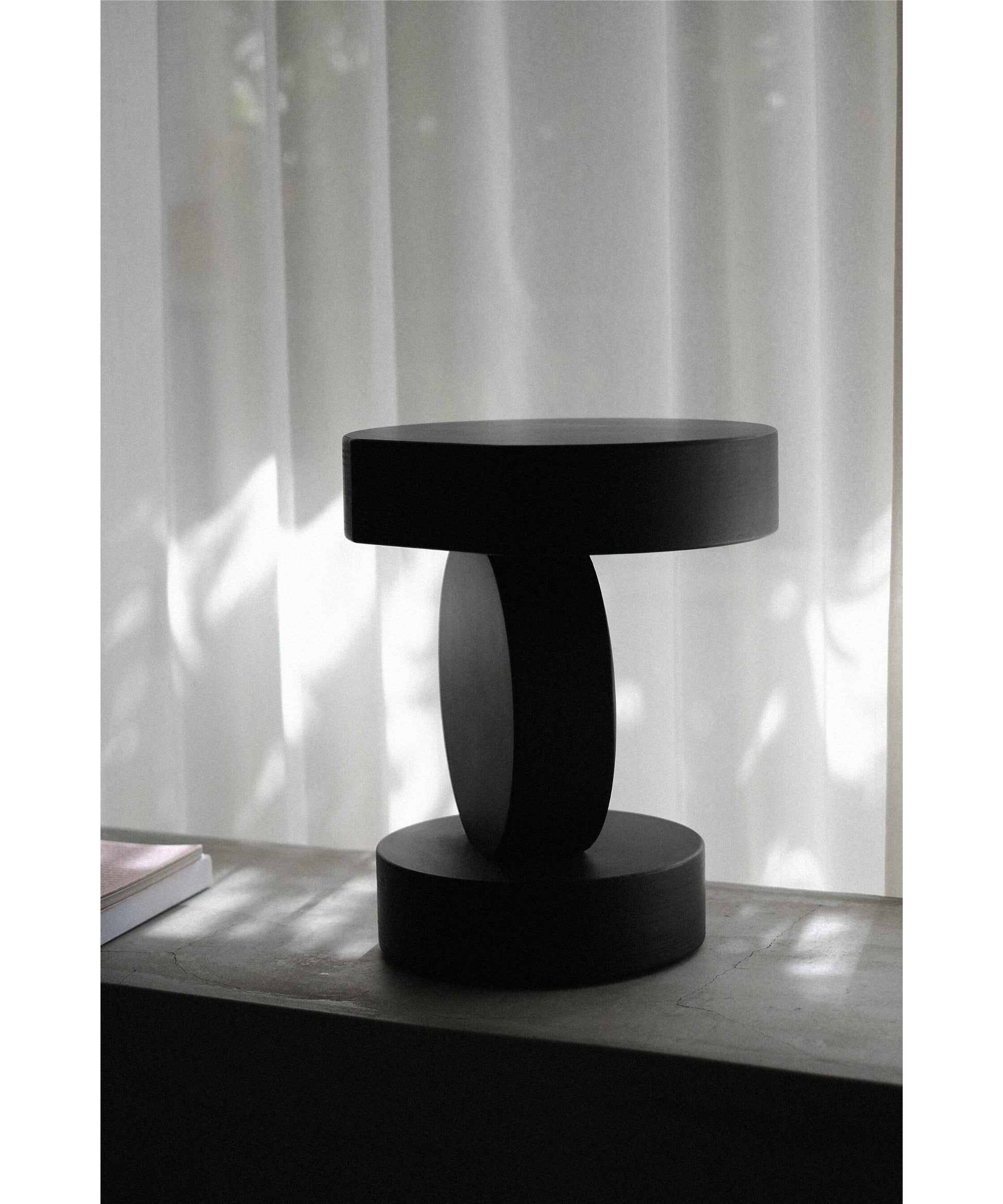 Balancing stool White lily